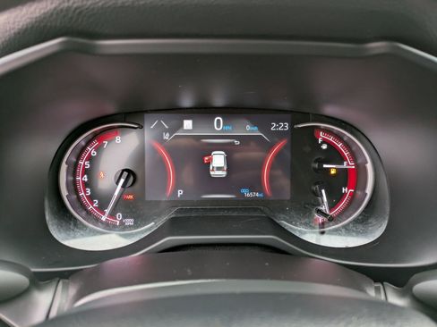 Used 2023 Toyota RAV4 LE image 10