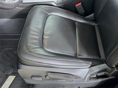 Used 2020 Chevrolet Colorado ZR2 image 19