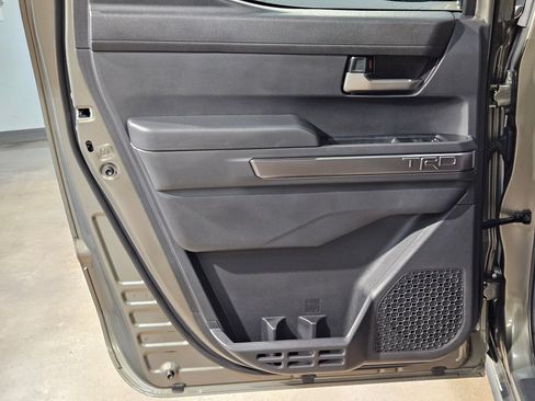 Used 2025 Toyota Tacoma TRD Sport AWD/4WD image 33