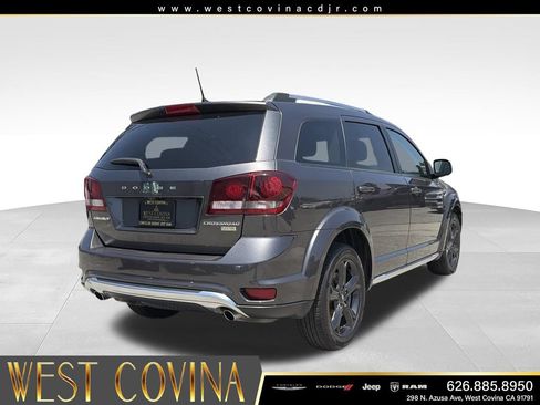 Used 2019 Dodge Journey Crossroad FWD image 10