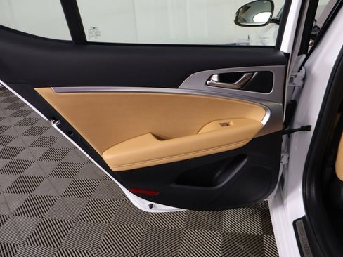 Used 2022 Genesis G70 2.0T w/ Prestige Package image 27