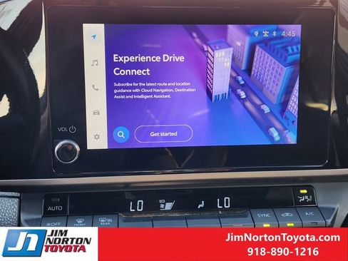 Used 2025 Toyota Camry SE image 19