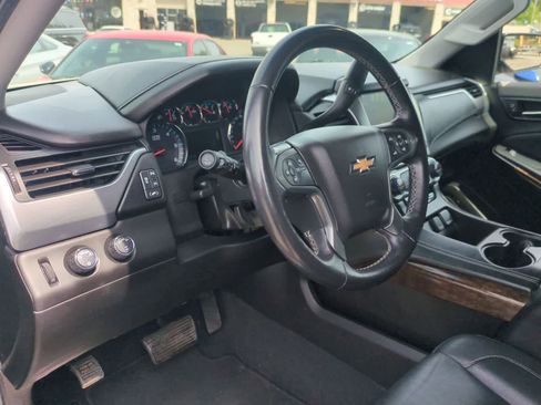 Used 2020 Chevrolet Suburban LT AWD/4WD image 10