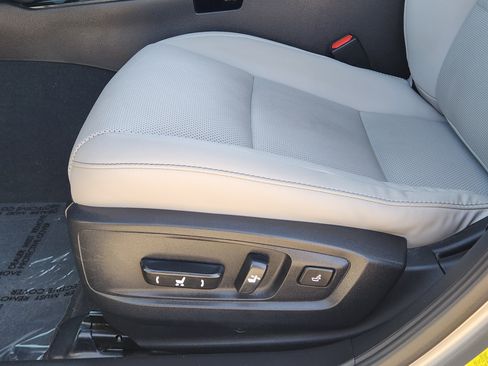 Used 2017 Lexus ES 350 350 Premium Package image 32