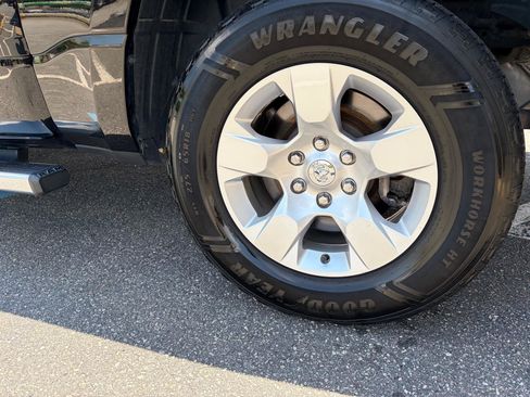 Used 2020 RAM 1500 Big Horn AWD/4WD image 54