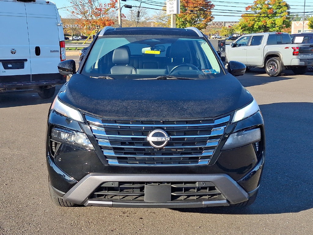 Certified 2025 Nissan Rogue SL w/ Tech Package AWD/4WD image 2