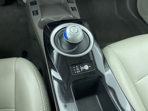 Used 2015 Nissan Leaf SV w/ LED & Quick Charge Package image 22