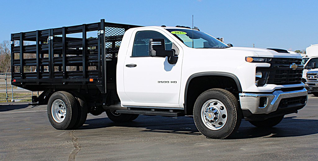 Used 2025 Chevrolet Silverado 3500 W/T w/ WT Convenience Package RWD image 2