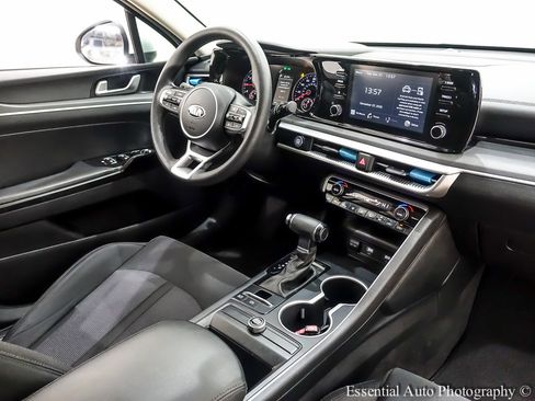 Used 2021 Kia K5 LXS image 31