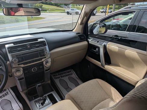 Used 2012 Toyota 4Runner SR5 RWD image 19