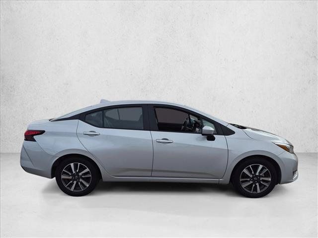 Used 2025 Nissan Versa SV FWD image 4