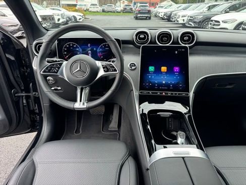 Used 2026 Mercedes-Benz GLC 300 4MATIC image 14