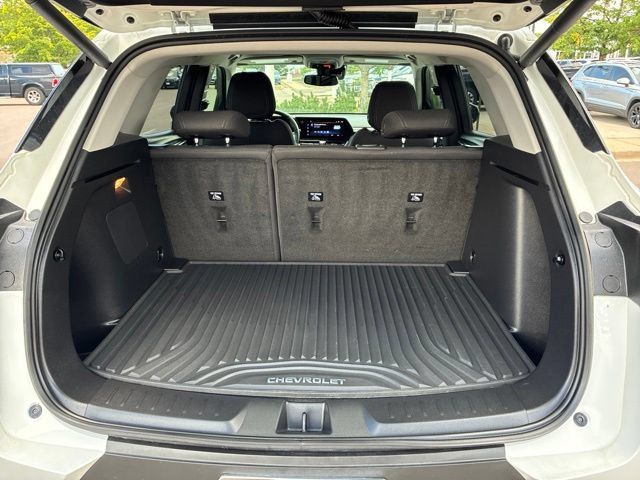 Certified 2025 Chevrolet TrailBlazer LT w/ Convenience Package FWD image 8