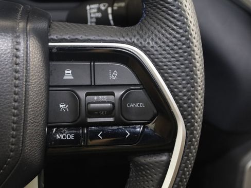 Used 2025 Toyota Tundra Platinum image 38