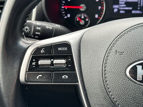 Used 2020 Kia Sorento S image 28