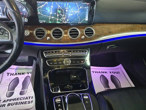 Used 2017 Mercedes-Benz E 300 image 28