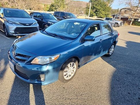 Used 2012 Toyota Corolla LE image 1