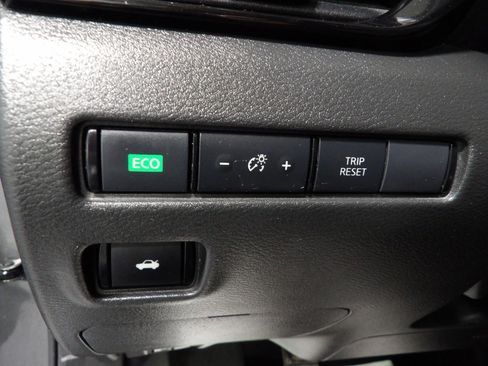 Used 2021 Nissan Sentra SR w/ Electronics Package image 22