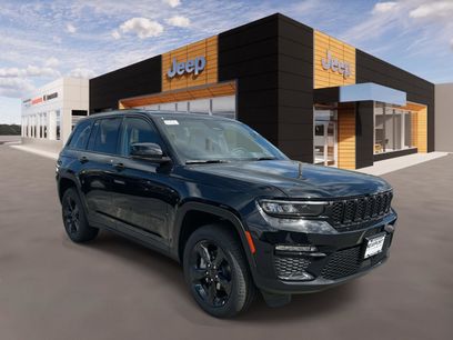 New 2025 Jeep Grand Cherokee Limited w/ Black Appearance Package