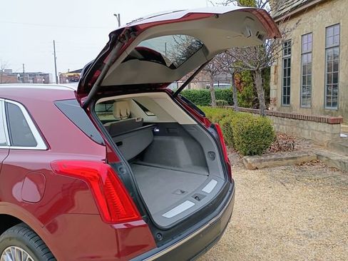 Used 2017 Cadillac XT5 Premium Luxury w/ Advanced Security Package image 65