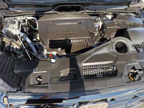 Used 2025 Honda Pilot Black Edition image 34