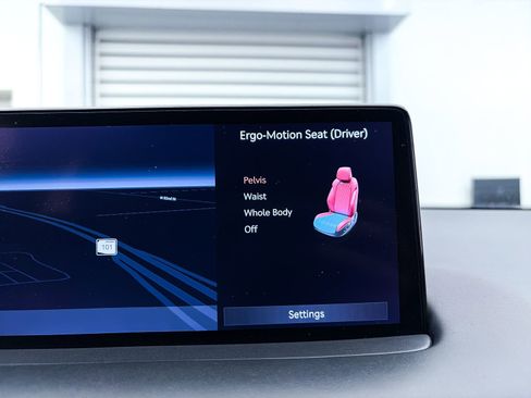 Used 2022 Genesis GV70 3.5T Sport w/ Sport Prestige Package image 8