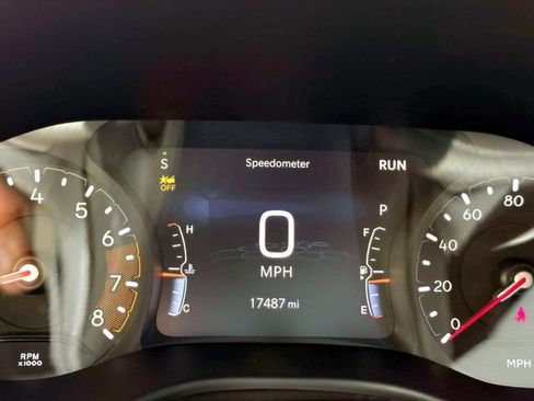 Used 2025 Jeep Compass Limited AWD/4WD image 23