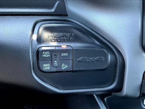 Used 2024 RAM 2500 Big Horn w/ Off Road Package AWD/4WD image 17