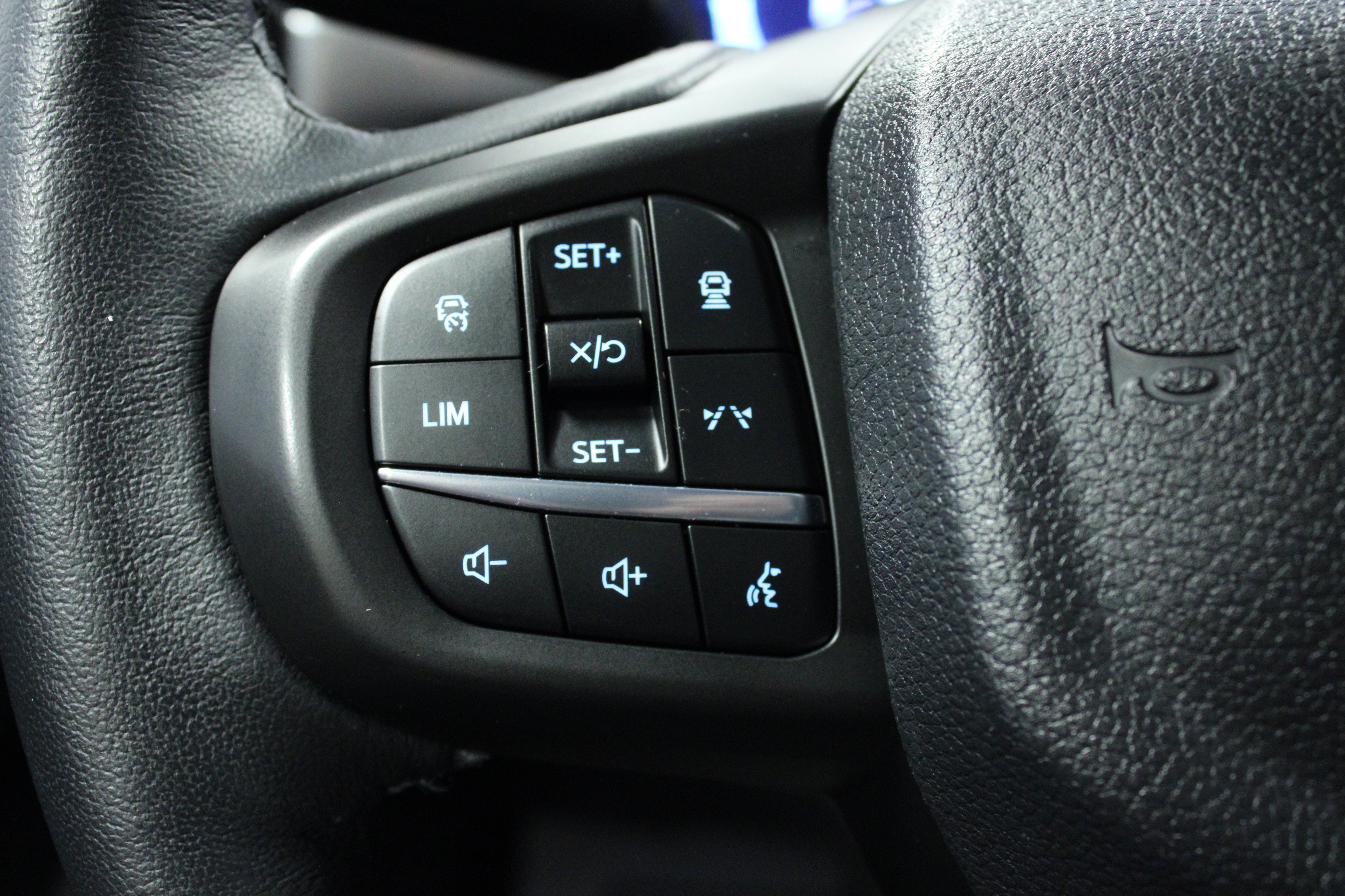 Used 2024 Ford Ranger Lariat w/ FX4 Off-Road Package AWD/4WD image 21