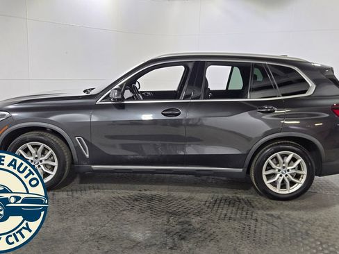 Used 2021 BMW X5 xDrive40i w/ Premium Package AWD/4WD image 4