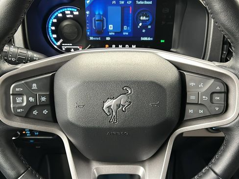 Used 2024 Ford Bronco Wildtrak image 24