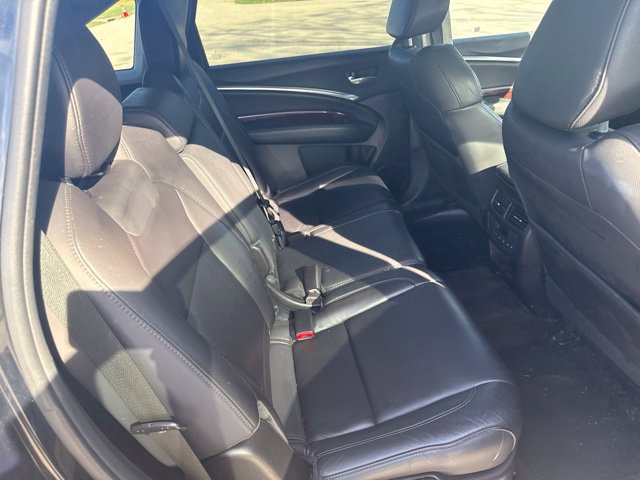 Used 2016 Acura MDX w/ Technology Package AWD/4WD image 3