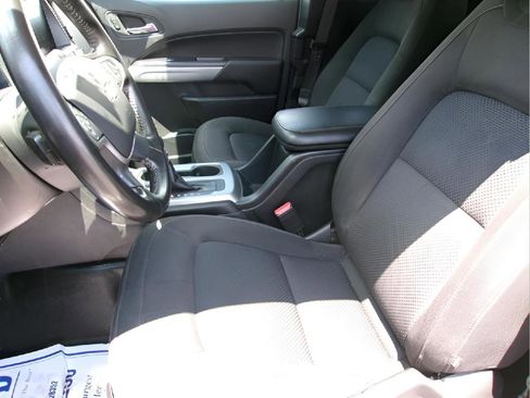 Used 2022 Chevrolet Colorado LT w/ Fleet Safety Package image 13