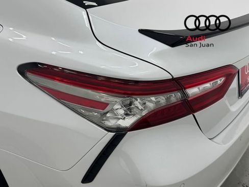 Used 2019 Toyota Camry XSE image 28
