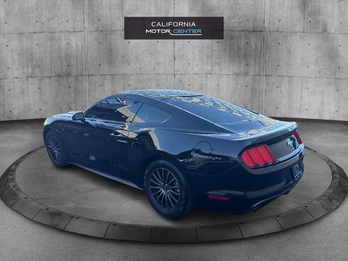 Used 2017 Ford Mustang Coupe RWD image 7