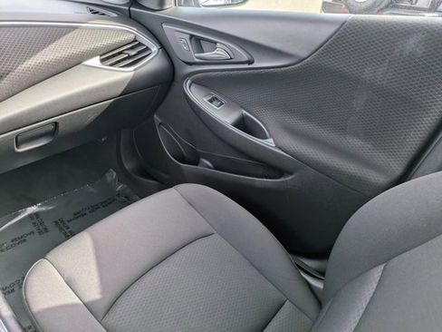 Used 2023 Chevrolet Malibu LT image 14