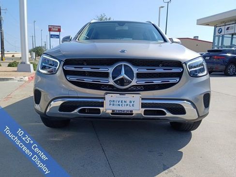 Used 2020 Mercedes-Benz GLC 300 image 2