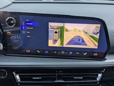 New 2026 Chevrolet Traverse LT w/ Driver Confidence Package image 13