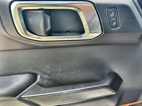 Used 2025 Ford Bronco Raptor AWD/4WD image 22