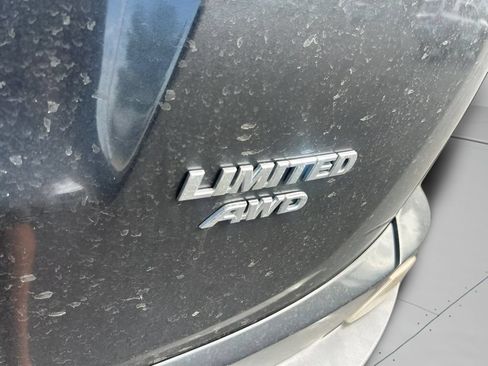 Used 2016 Toyota RAV4 Limited AWD/4WD image 8