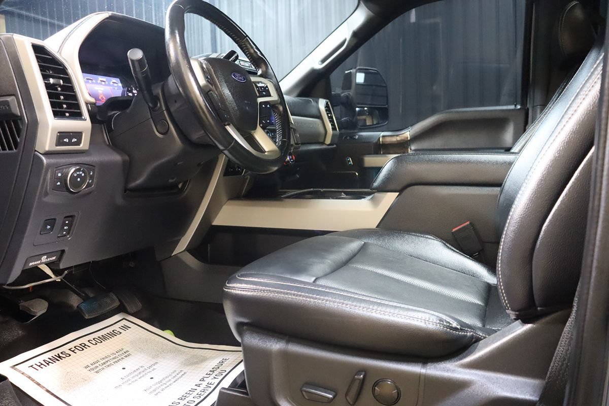 Used 2022 Ford F250 Lariat w/ Black Appearance Package AWD/4WD image 54