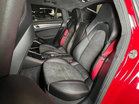 Used 2023 Porsche Panamera GTS AWD/4WD image 18