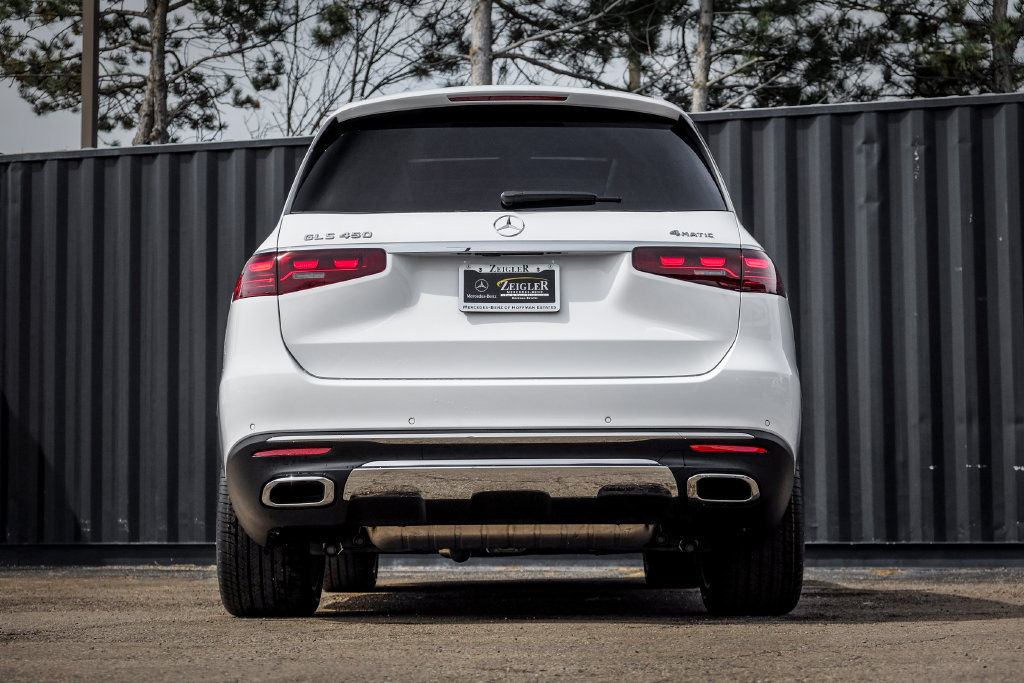 Used 2026 Mercedes-Benz GLS 450 4MATIC image 8