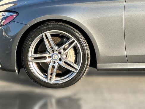 Used 2017 Mercedes-Benz E 300 4MATIC image 11