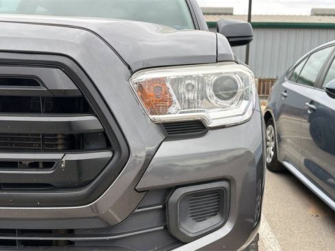 Used 2019 Toyota Tacoma SR image 13