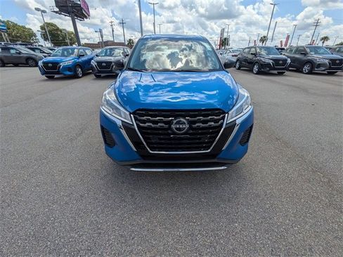 New 2025 Nissan Kicks Play S image 8