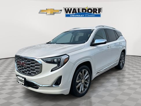 Used 2020 GMC Terrain Denali image 3