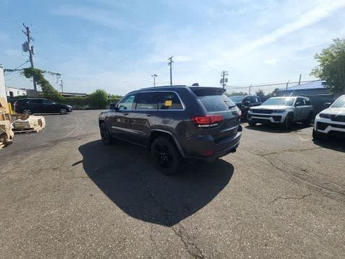 Used 2015 Jeep Grand Cherokee Altitude AWD/4WD image 19