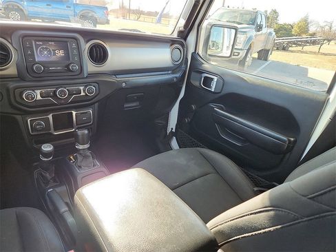 Certified 2021 Jeep Gladiator Sport image 13