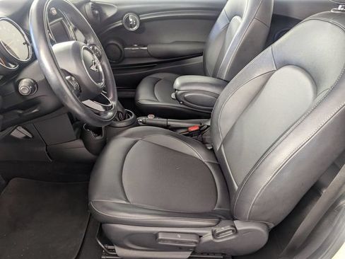 Used 2017 MINI Cooper 2-Door Hardtop FWD image 13